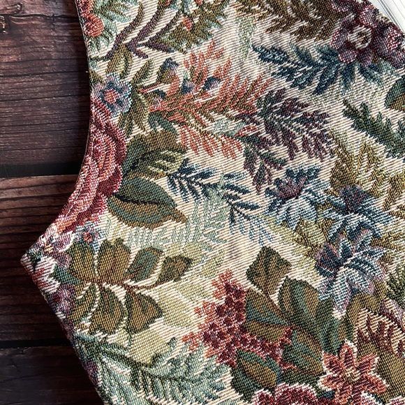 VINTAGE | Prototypes floral tapestry waistcoat - Picture 6 of 9